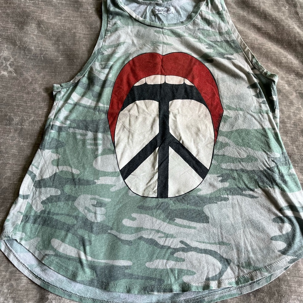 Lauren Moshi Lips peace tank top